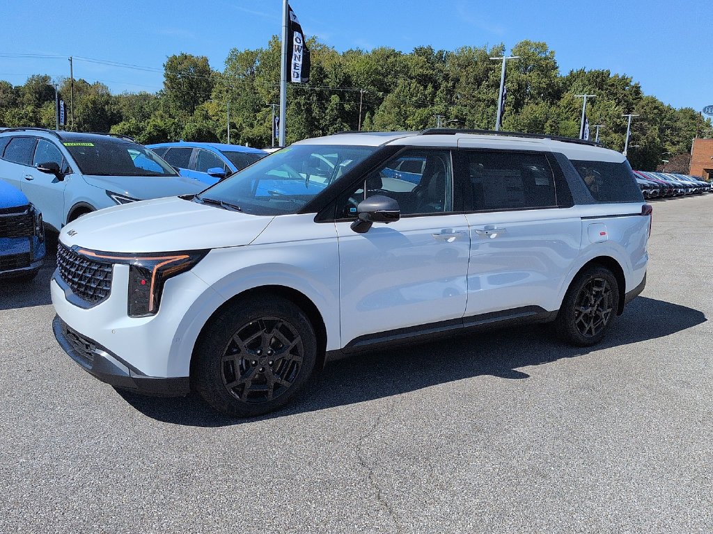 New 2027 Snow White Pearl Kia SX Prestige image 4