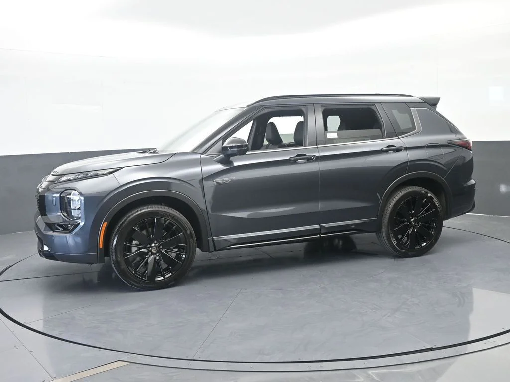 New 2026 Graphite Gray Mitsubishi BLACK EDITION S-AWC image 2
