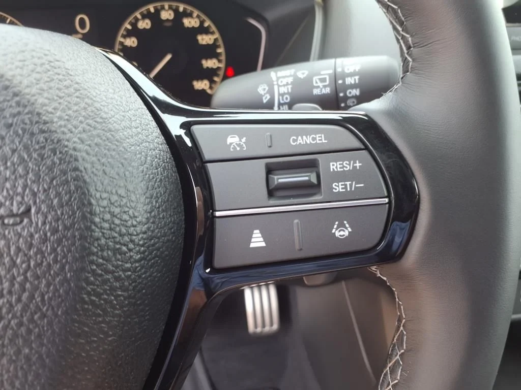2025 Honda Civic Hatchback Sport - Photo 11