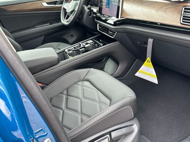 New 2026 Blue Volkswagen 2.0T SE w/Technology image 31
