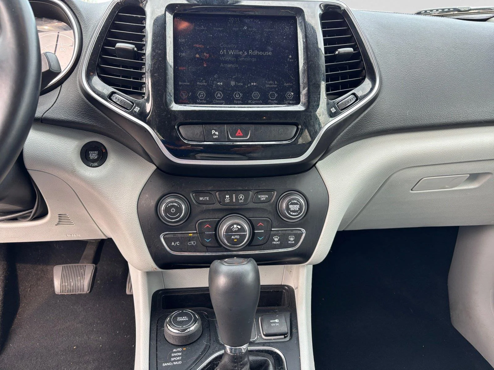 Used 2019 Sting-Gray Clearcoat Jeep Limited image 12