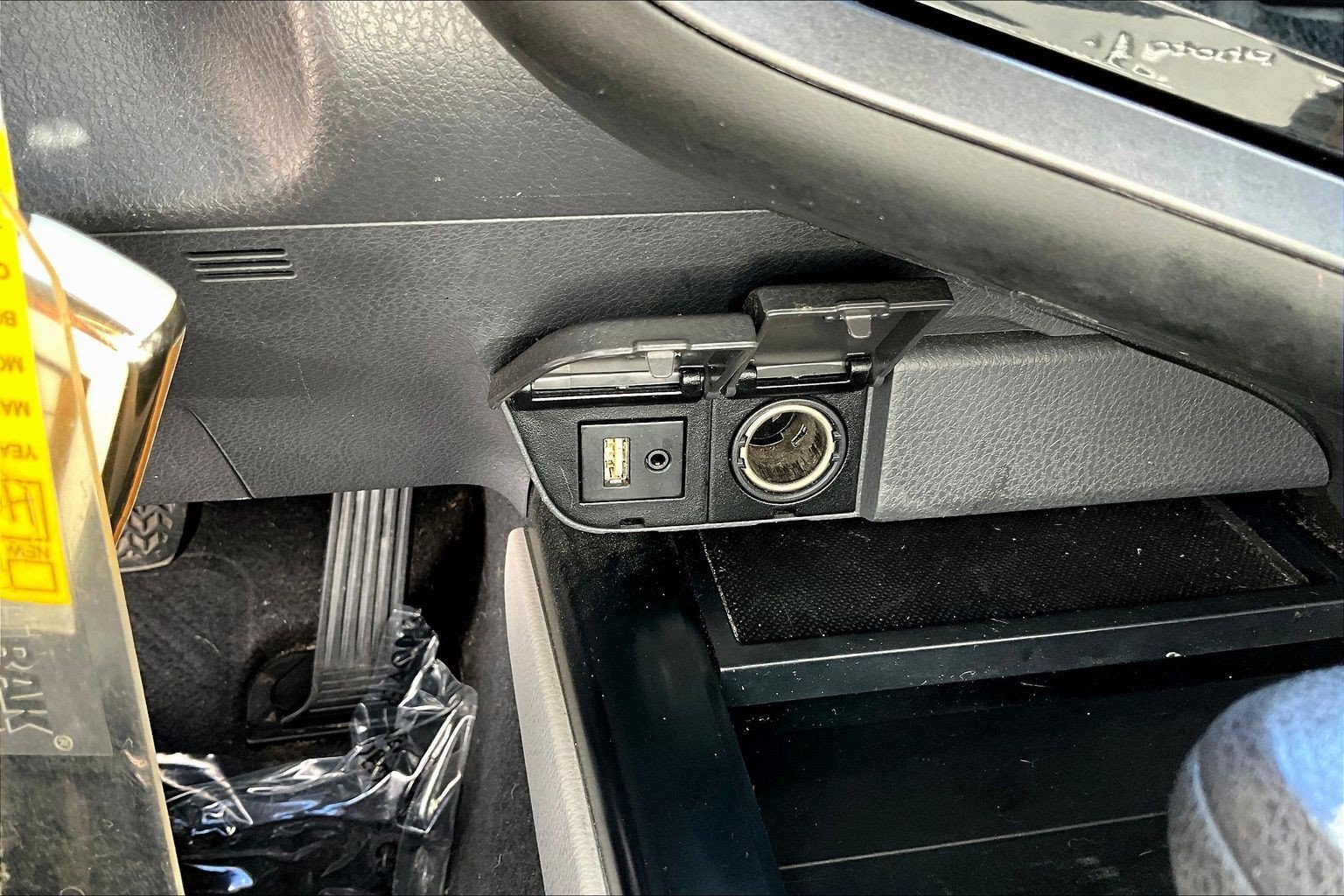 Used 2019 Silver Toyota LE image 11