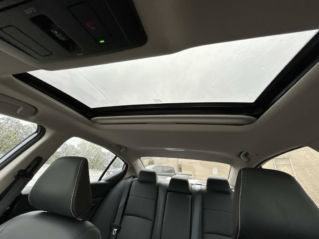 Used 2024 Gray Nissan 2.5 SR image 33
