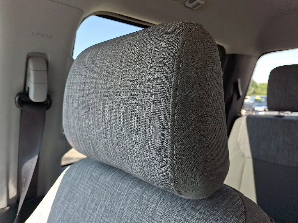 Used 2023  Ford XL image 18