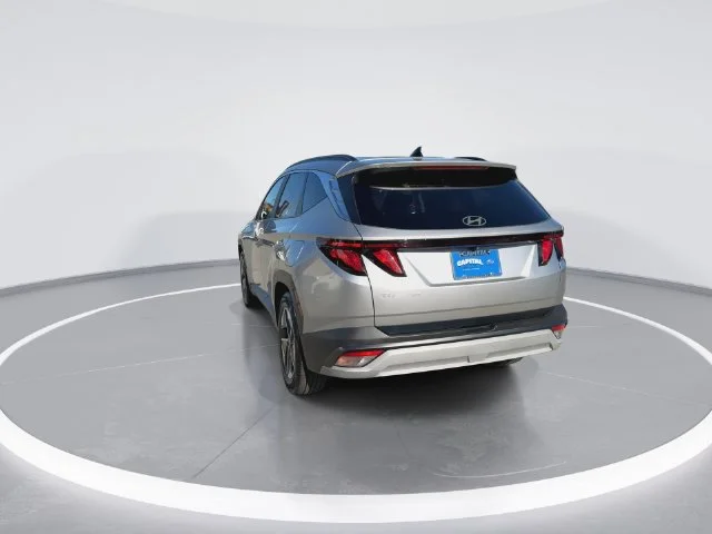 Used 2025 Silver Hyundai SEL image 7
