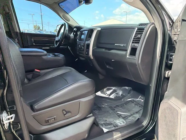 Used 2017 Black Forest Green Pearlcoat Ram Laramie image 9