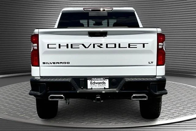 New 2026 Summit White Chevrolet LT Trail Boss image 4