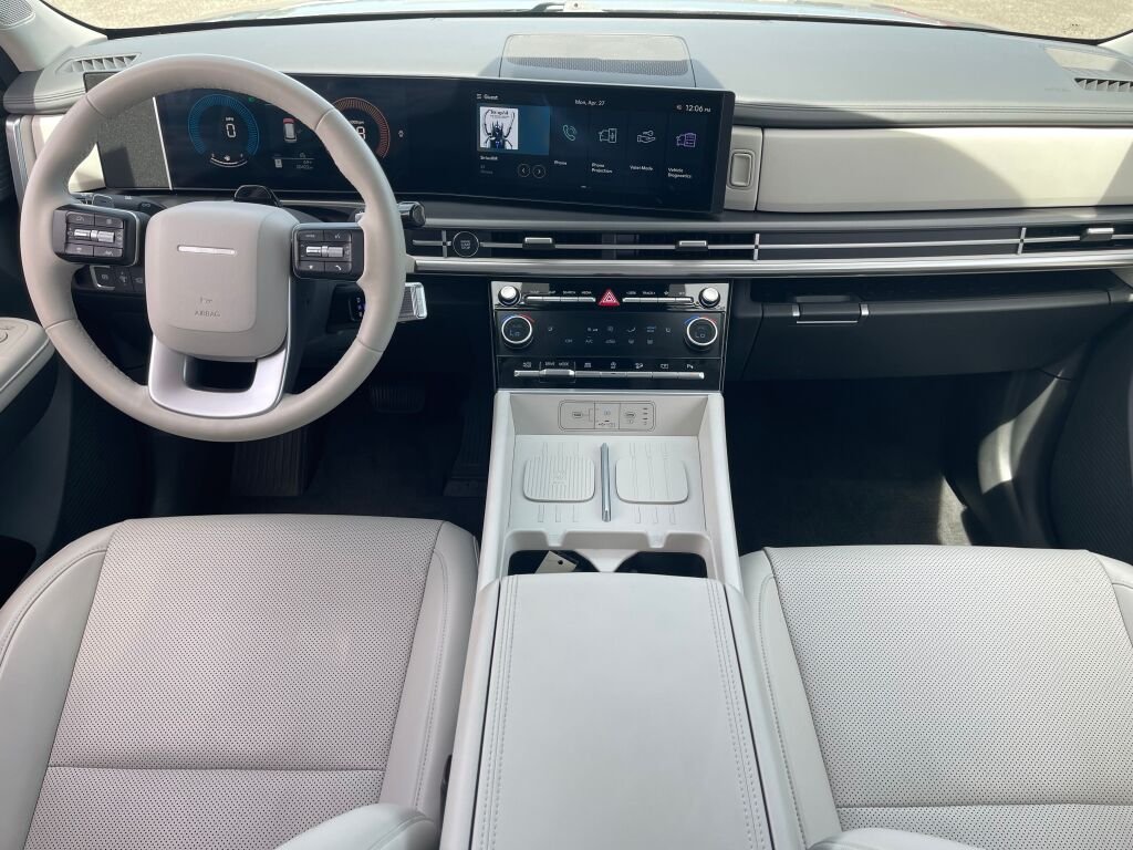 Certified Used 2026 Shimmering Silver Hyundai SEL image 34