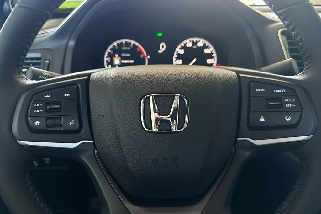 New 2026 Crystal Black Pearl Honda RTL image 25