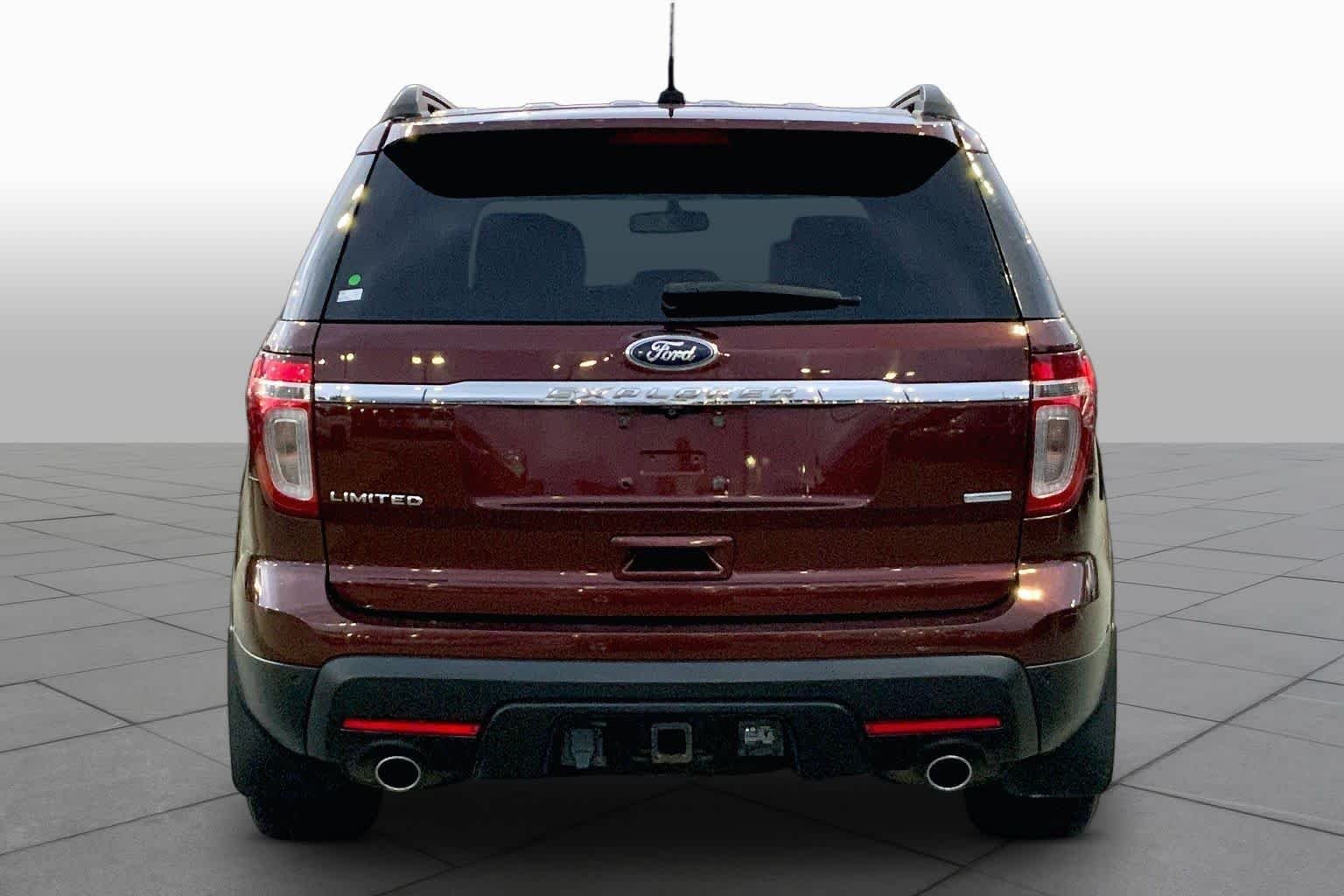Used 2015 Bronze Fire Metallic Tinted Clearcoat Ford Limited image 5