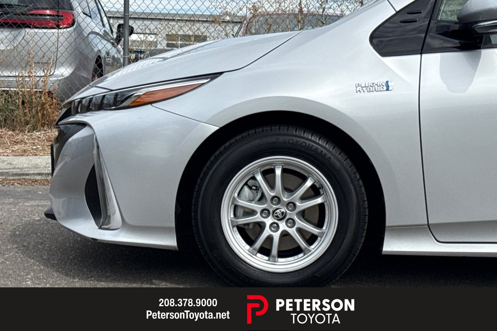 Used 2020 Silver Toyota XLE image 26