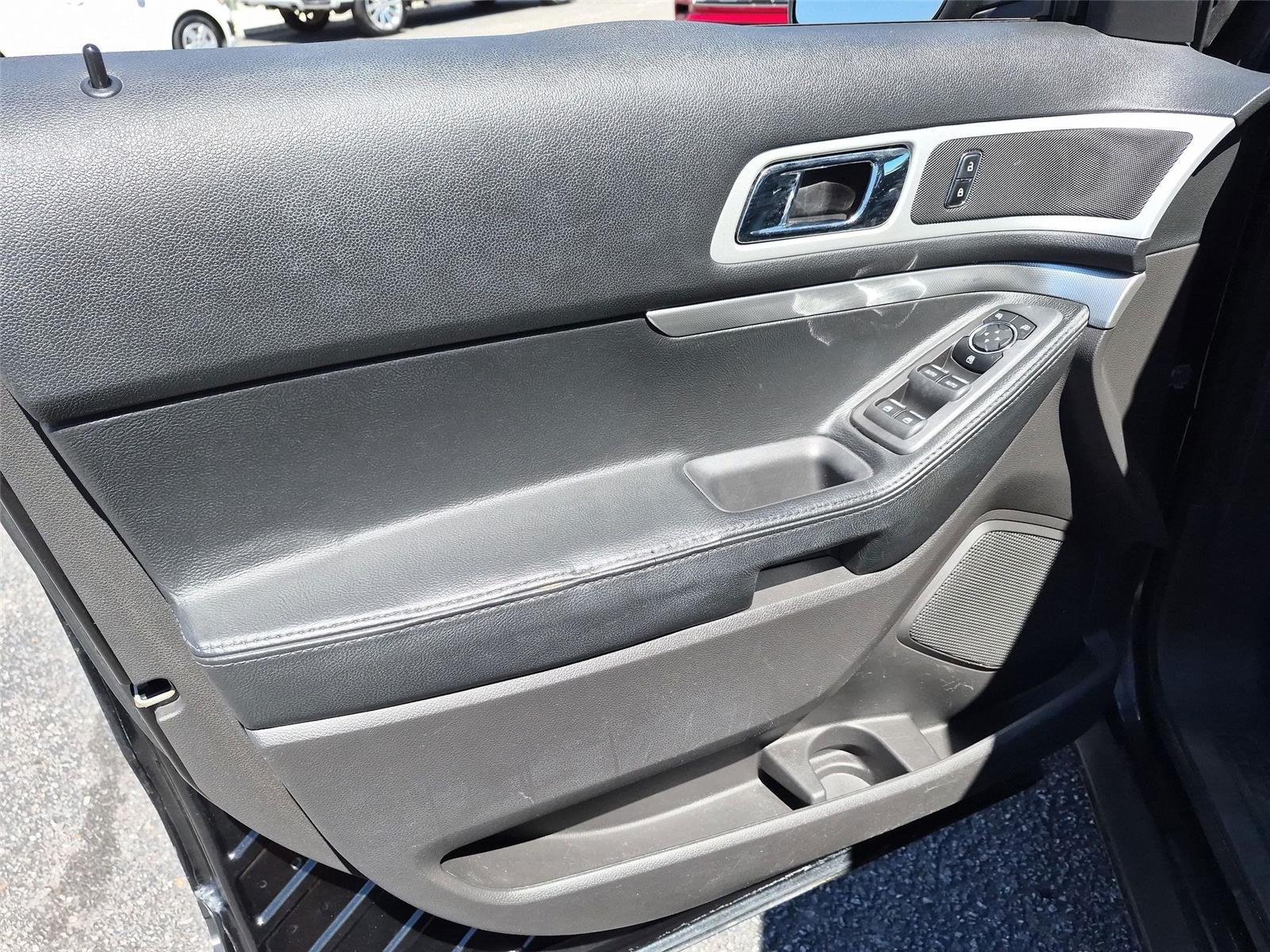 Used 2014  Ford XLT image 15