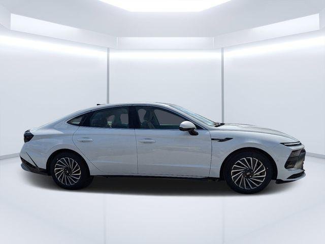New 2024 White Hyundai Limited image 2