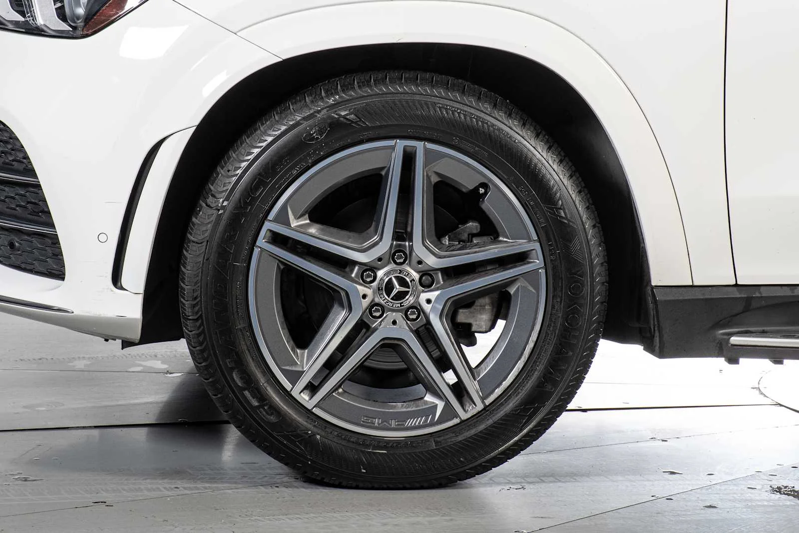 Used 2022 Polar White Mercedes-Benz GLE 350 image 11