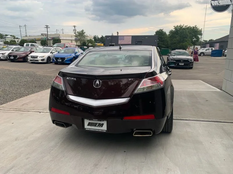 Used 2011 Maroon Acura Sedan 4D image 17