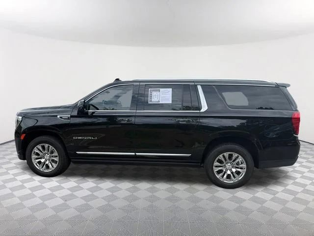 Used 2023 Onyx Black GMC Denali image 8