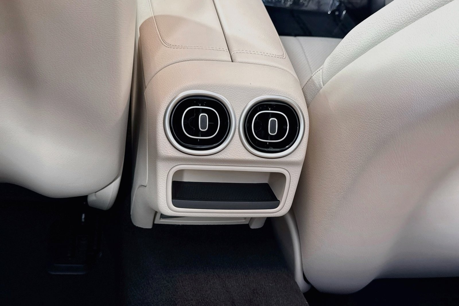 New 2026 Polar White Mercedes-Benz CLE 450 image 22