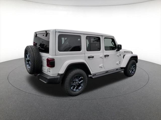 New 2026 Bright White Clear-Coat Exterior Paint Jeep 85th Anniversary image 4