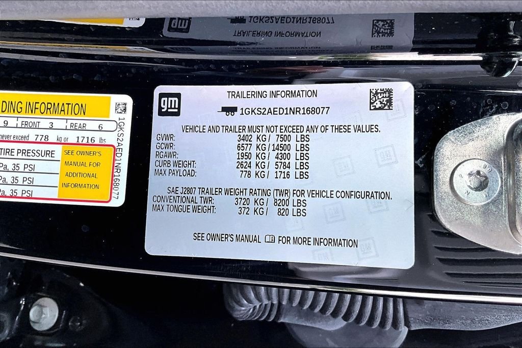 Used 2022 Black GMC SLE image 33