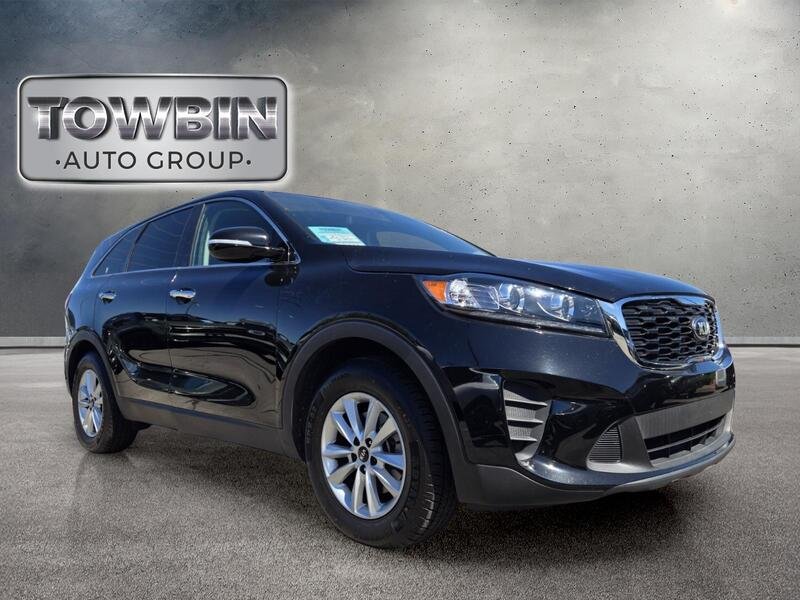 Used 2020 Ebony Black KIA L FWD image 2
