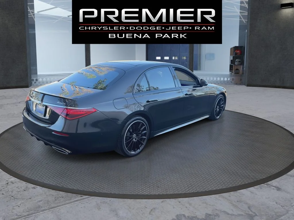 Used 2023 Gray Mercedes-Benz S 500 image 8