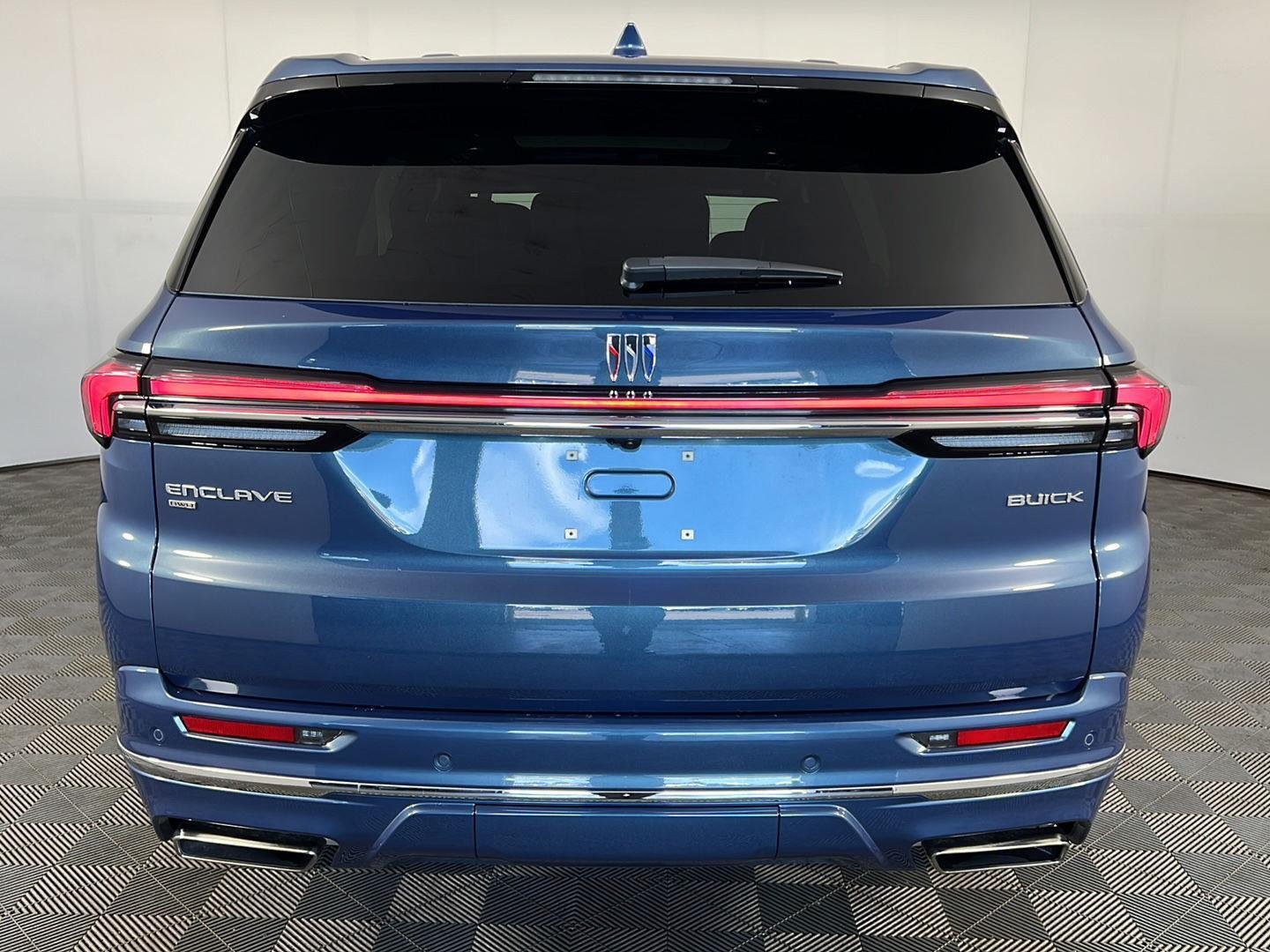 Used 2025 Ocean Blue Metallic Buick Avenir image 18