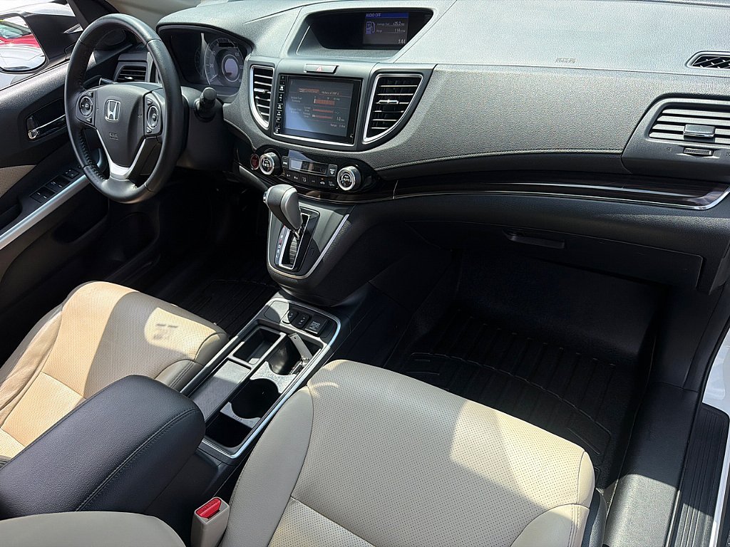 Used 2016 Diamond White Pearl Honda Touring image 24