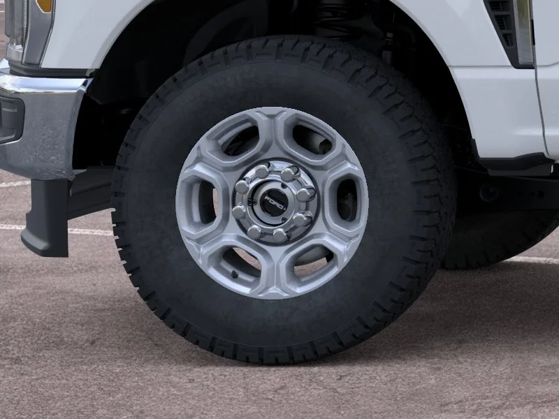 New 2026 Oxford White Ford XLT image 41