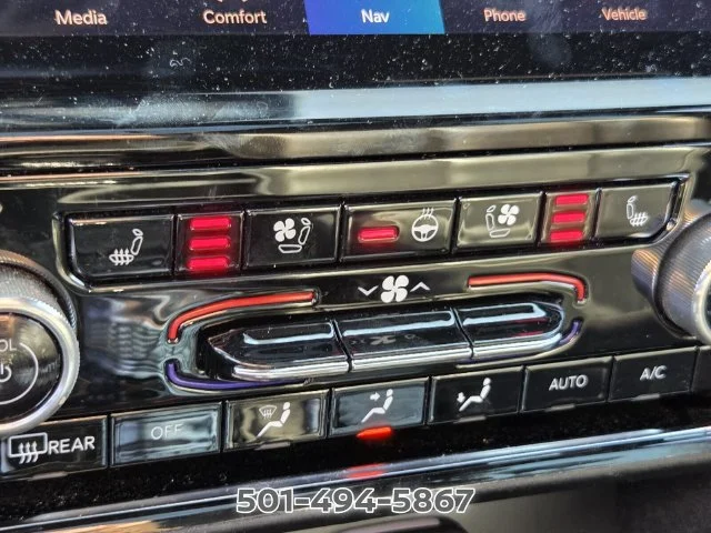 Used 2022 Silver Jeep Overland image 21