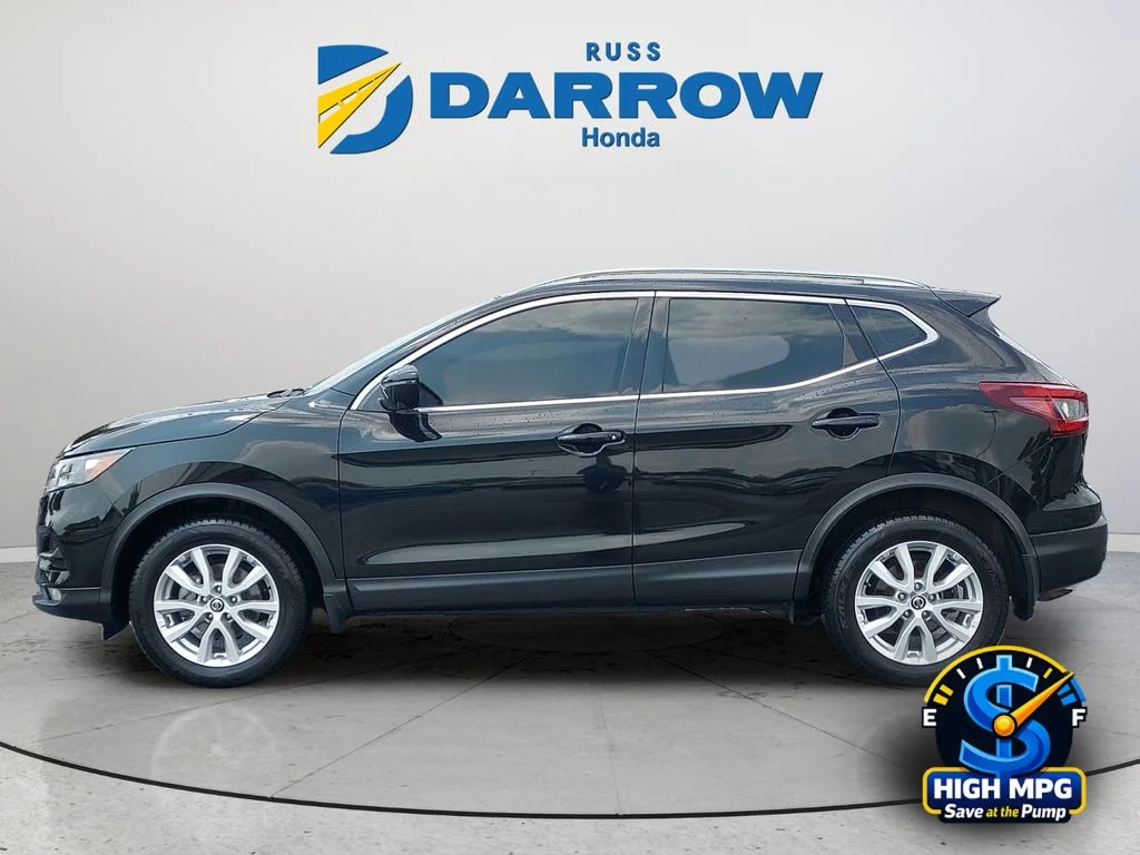Used 2022 Black Nissan SV image 2