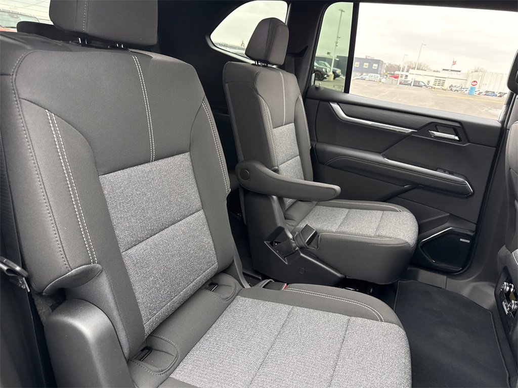 2026 GMC ACADIA - Image 36