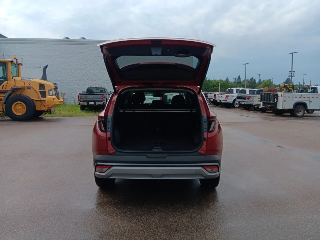 Used 2025 Ultimate Red Hyundai SEL Convenience image 36