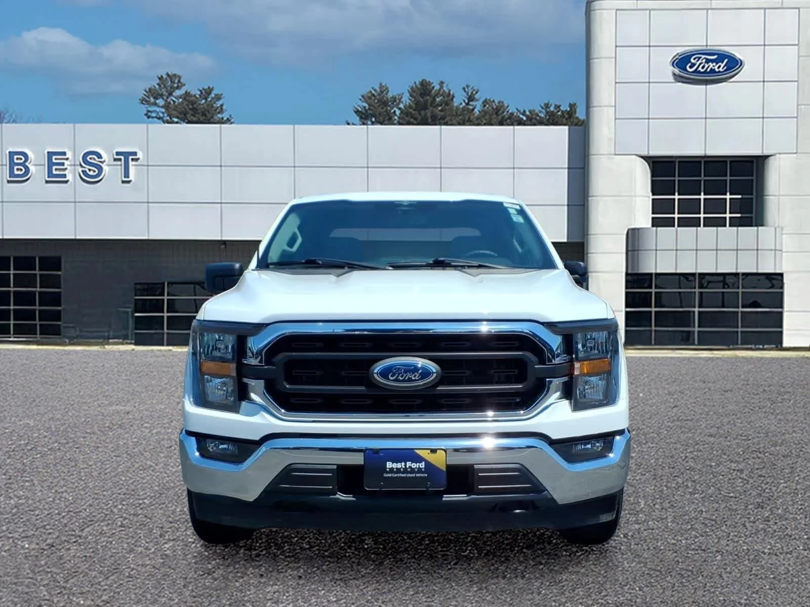 Used 2023 Oxford White Ford XLT image 10