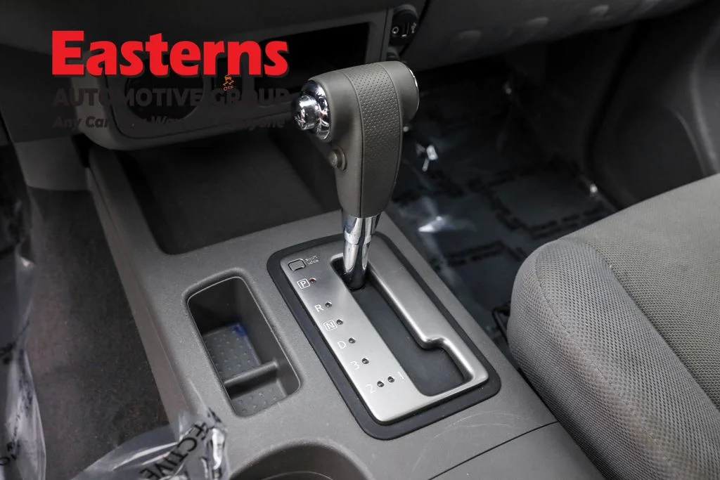 Used 2019 Silver Nissan S image 13