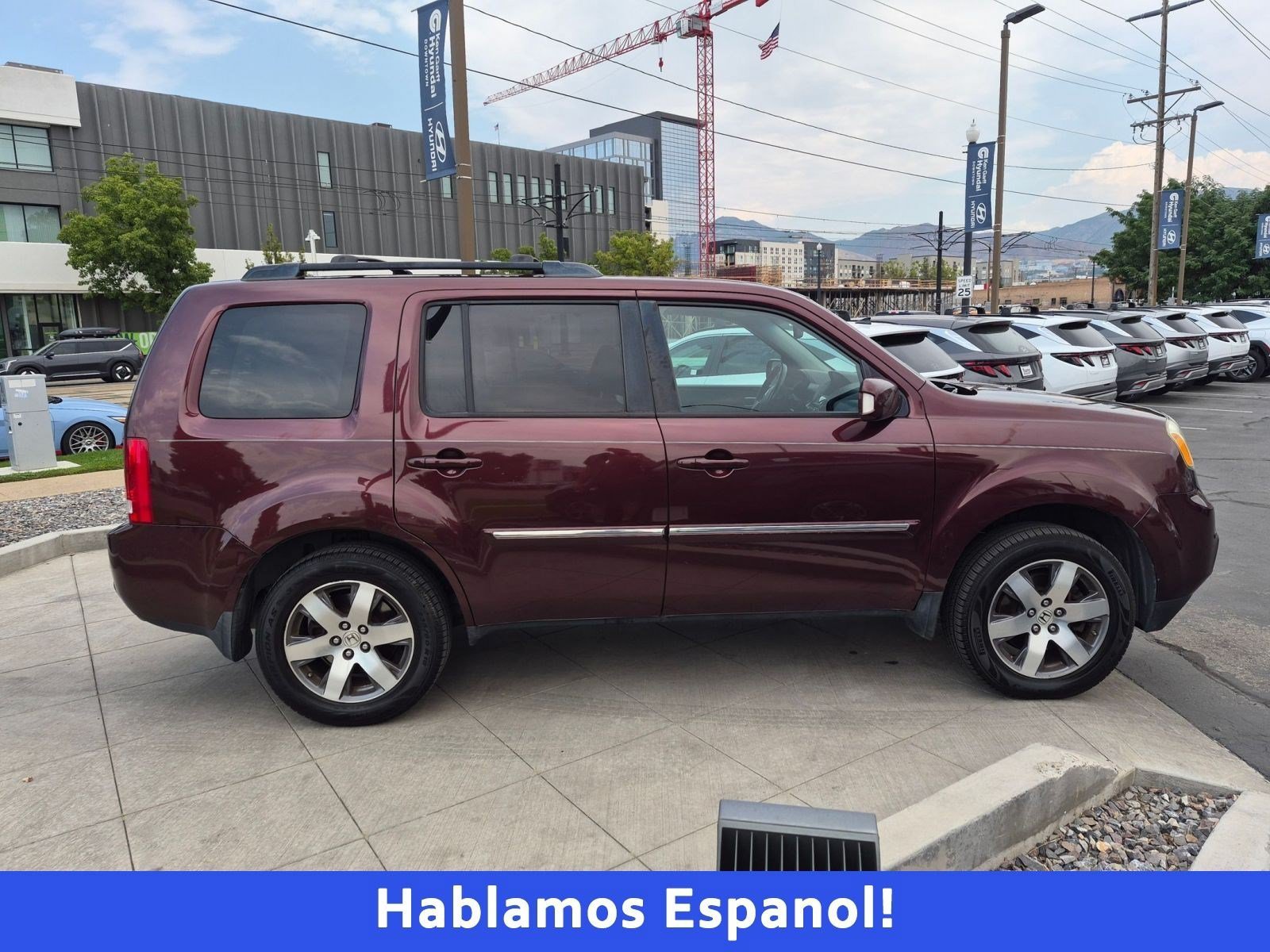 Used 2012 Maroon Honda Touring image 2