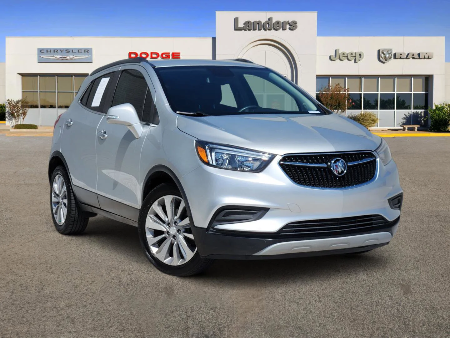 2018 Buick Encore Preferred's photo