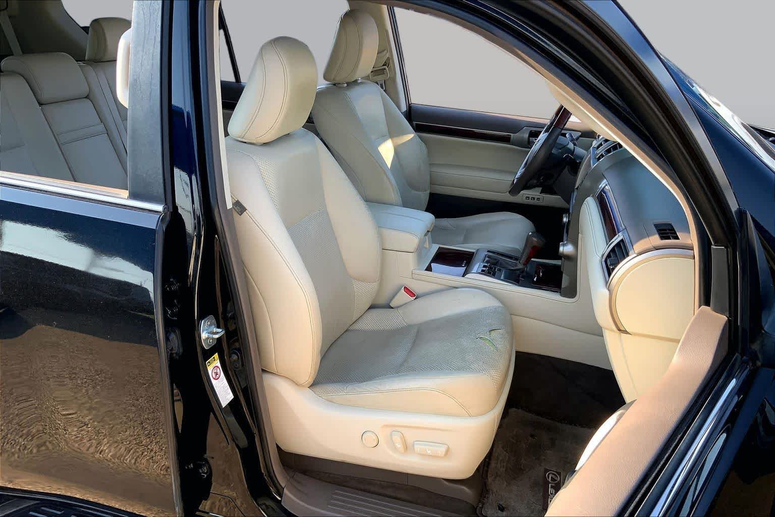 Used 2011 Black Onyx Lexus  image 8