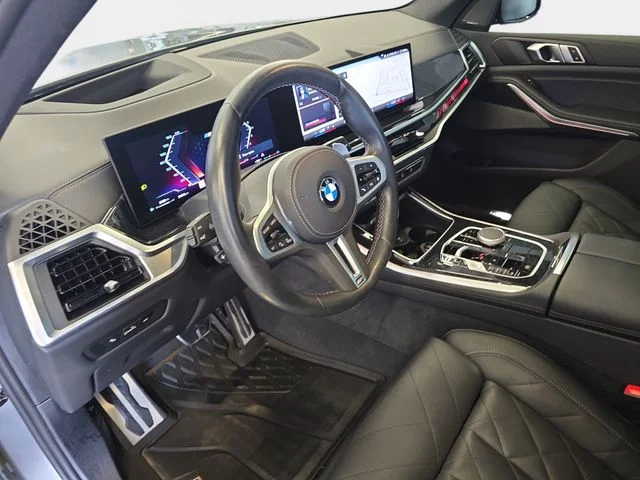 Used 2024 Gray BMW M60i image 19
