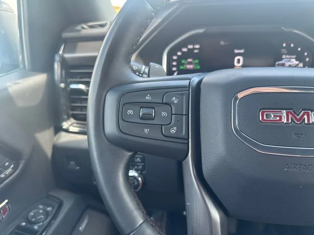 Used 2023  GMC AT4 image 20