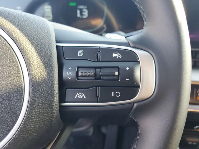 New 2025 Gravity Gray Kia EX image 12