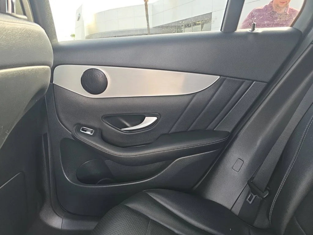 Used 2022  Mercedes-Benz GLC 300 image 16