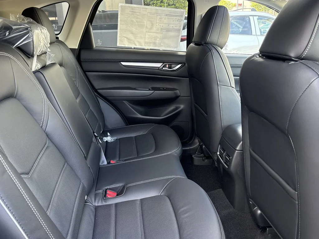 2025 Mazda CX-5 S Preferred package - Photo 11