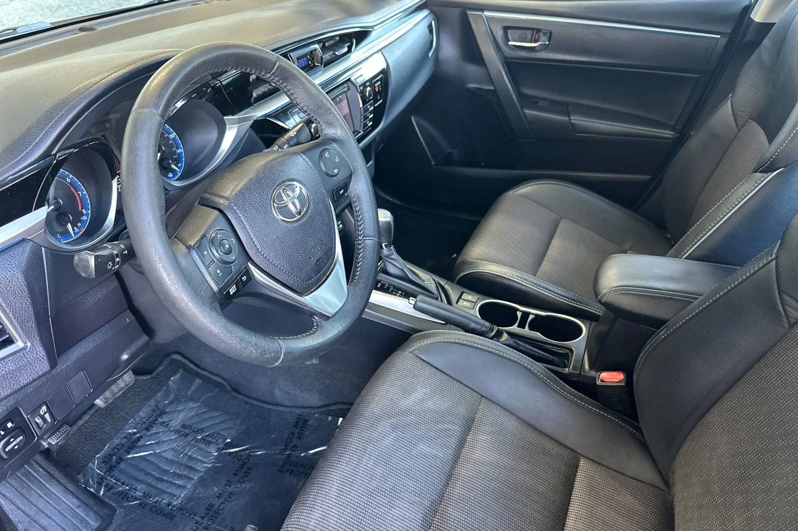 Used 2014 CLASSIC SILVER Toyota S Plus image 9