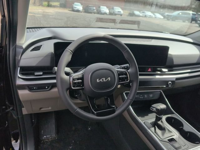 New 2026 Aurora Black Pearl Kia LXS image 13