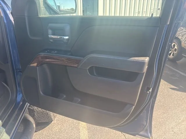 Used 2017 Blue GMC SLE image 25