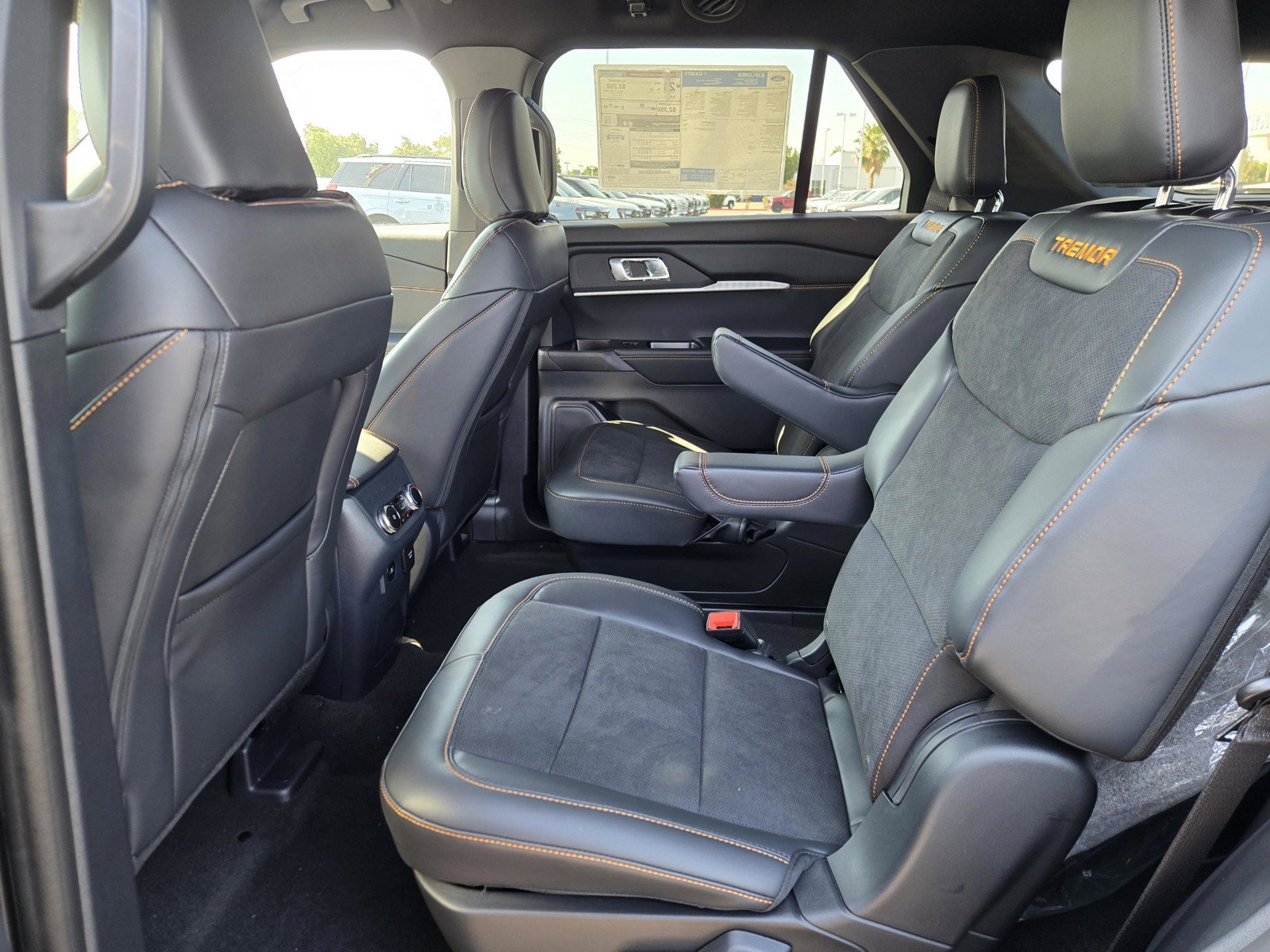 New 2026 Carbonized Gray Metallic Ford Tremor® image 7