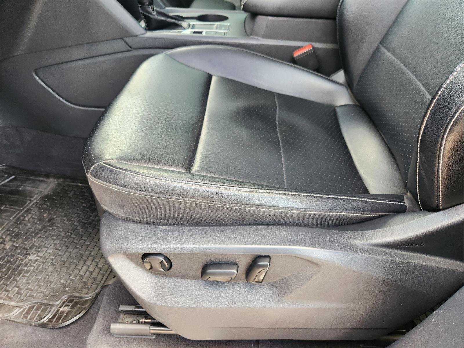 2021 Volkswagen Atlas photo 22 of 32