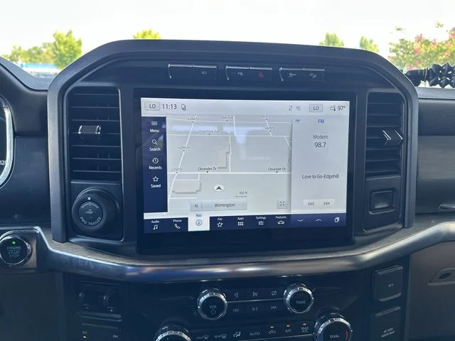 Used 2022 White Ford Lariat image 19