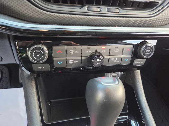 Used 2024 White Jeep Trailhawk image 22