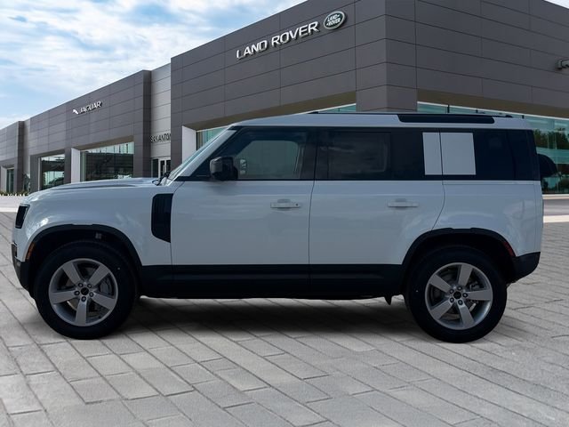 New 2026 Fuji White Land Rover S image 2